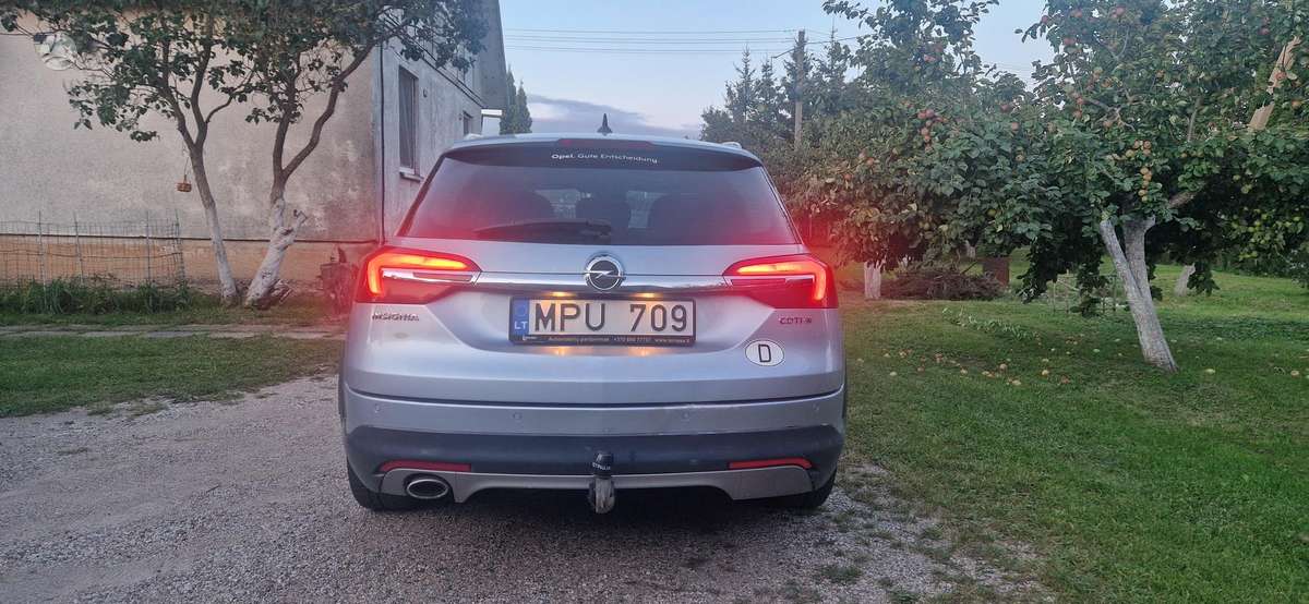 Opel Insignia, 2.0 l., wagon