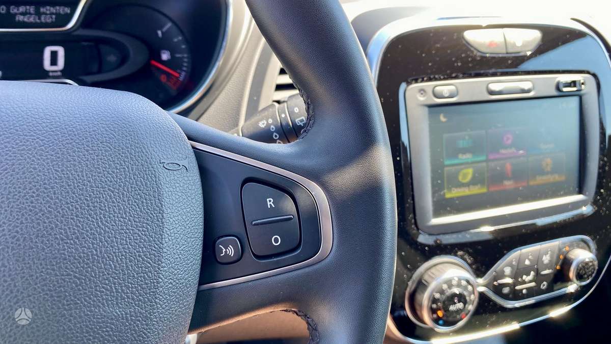 Renault Captur, 0.9 l., off-road / crossover