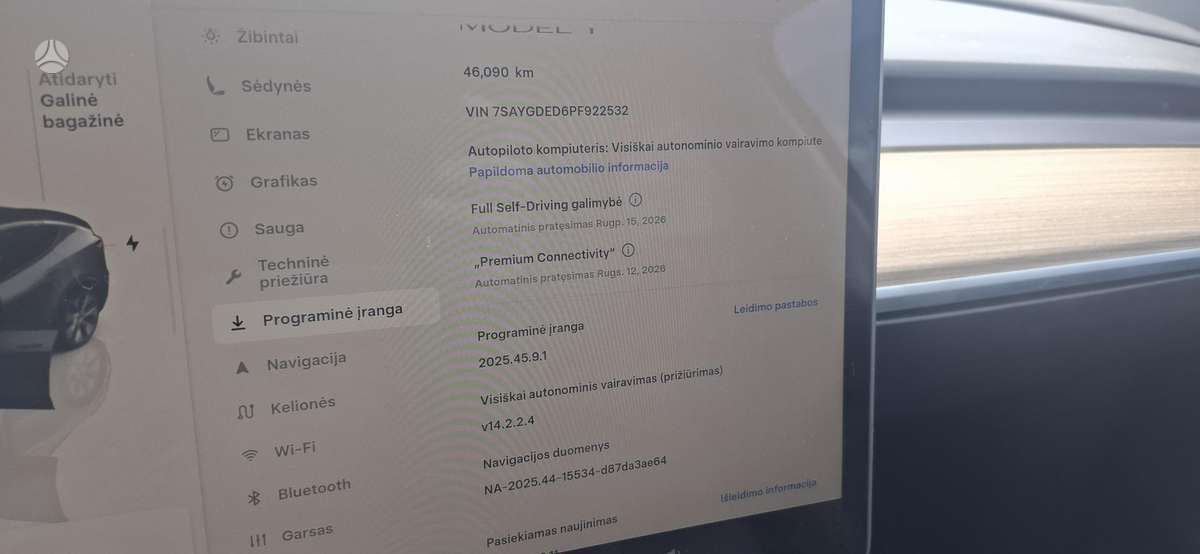 Tesla Model Y, 75 kWh, off-road / crossover