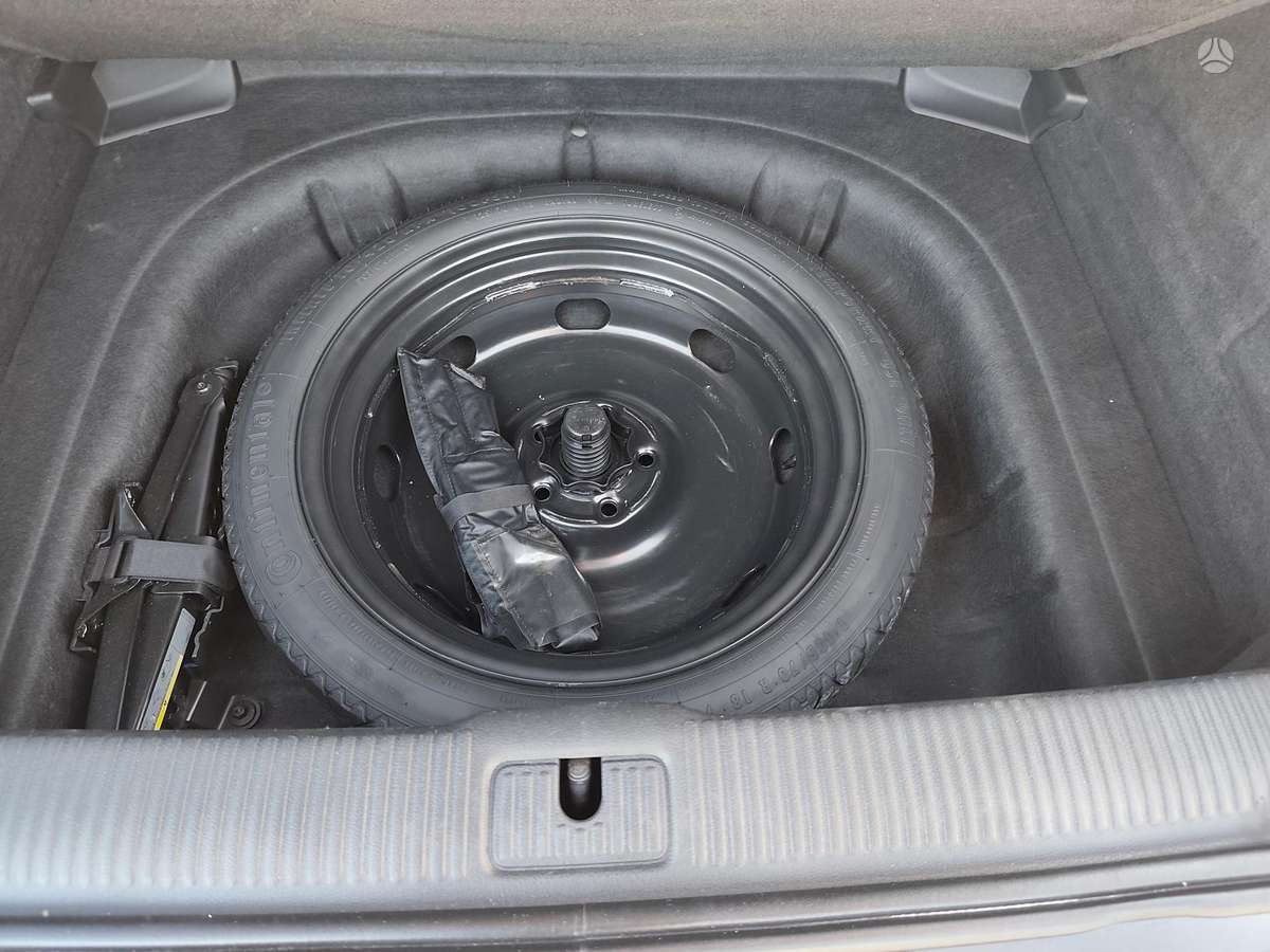 Audi A3, 1.6 l., hatchback