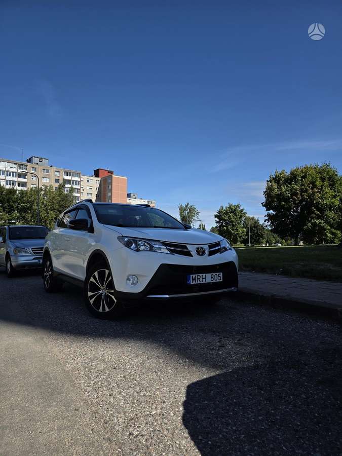 Toyota RAV4 - 1