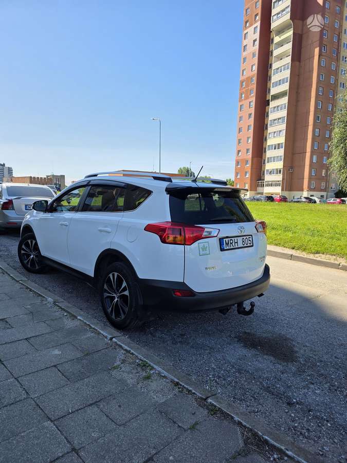 Toyota RAV4 - 4