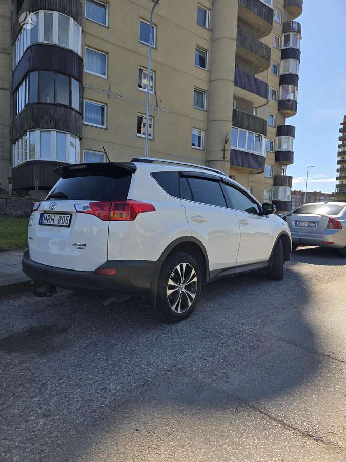 Toyota RAV4 - 5