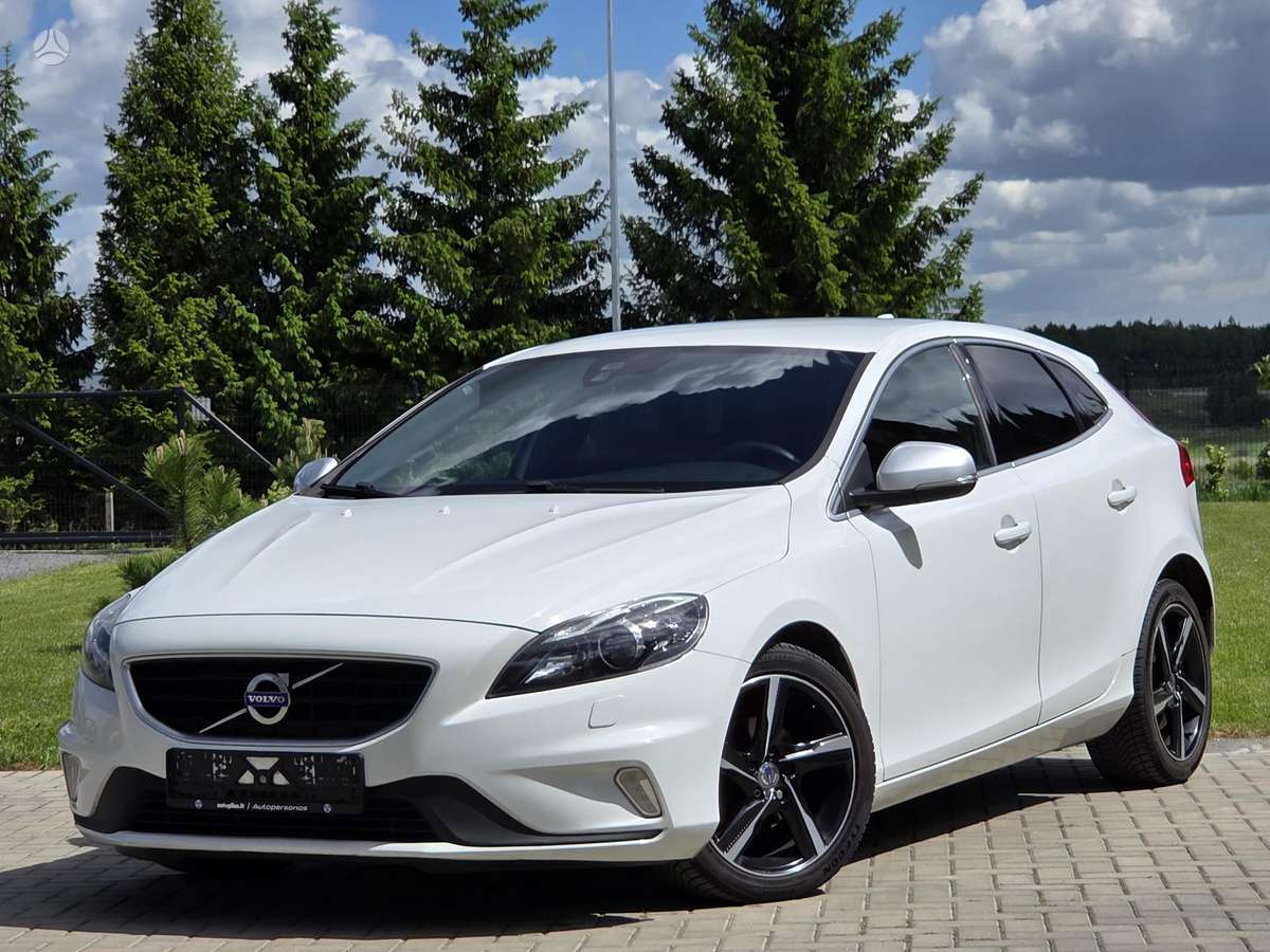 Volvo V40, 2.0 l., Хэтчбек