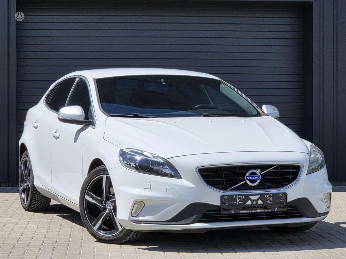 Volvo V40, 2.0 l., Хэтчбек