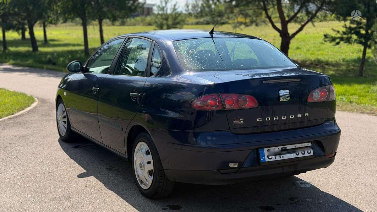 SEAT Cordoba - 4