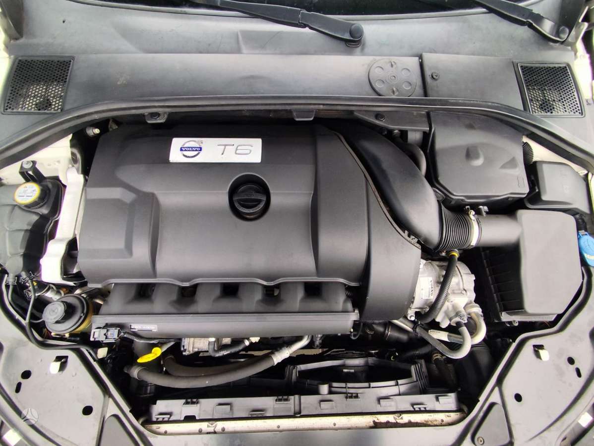 Volvo XC70, 3.0 l., Универсал