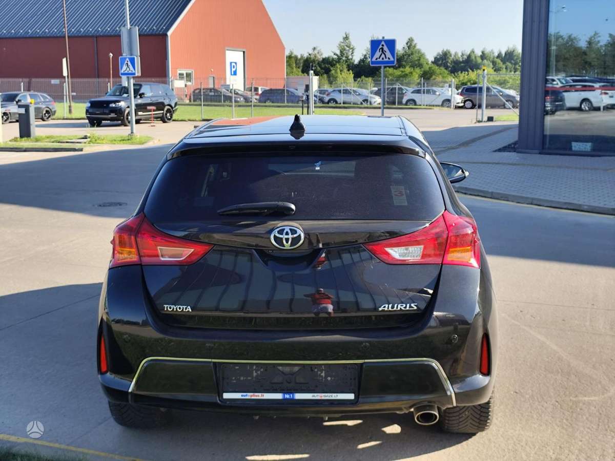 Toyota Auris, 2.0 l., hatchback
