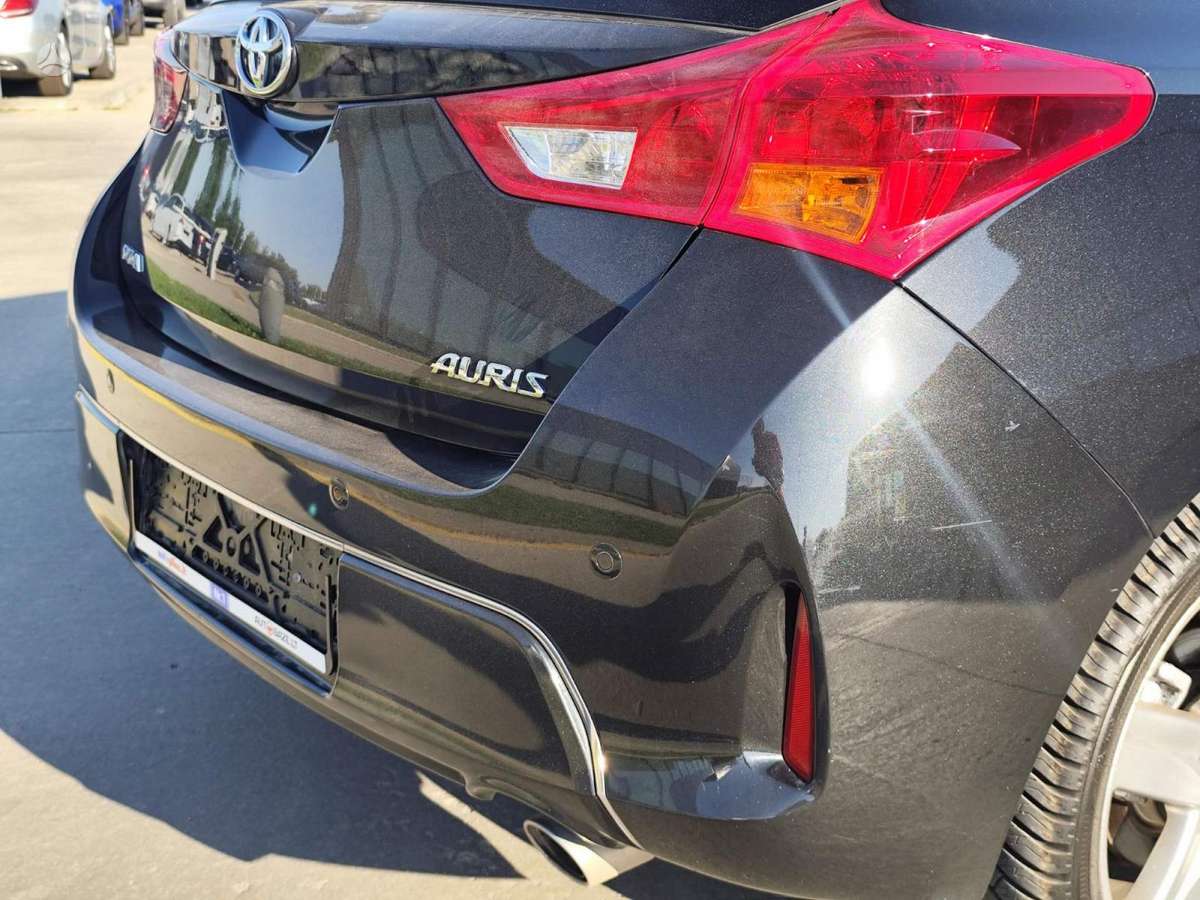Toyota Auris, 2.0 l., hatchback