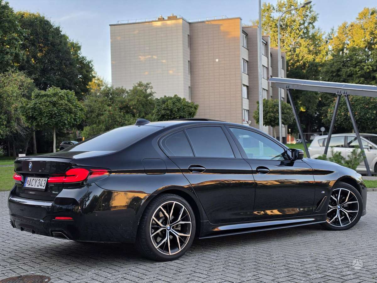 BMW 520, 2.0 l., Седан