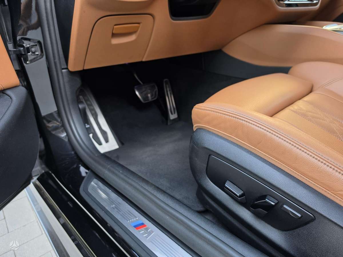 BMW 520, 2.0 l., Седан
