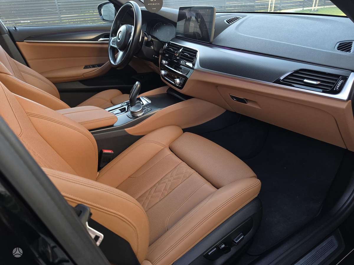 BMW 520, 2.0 l., Седан