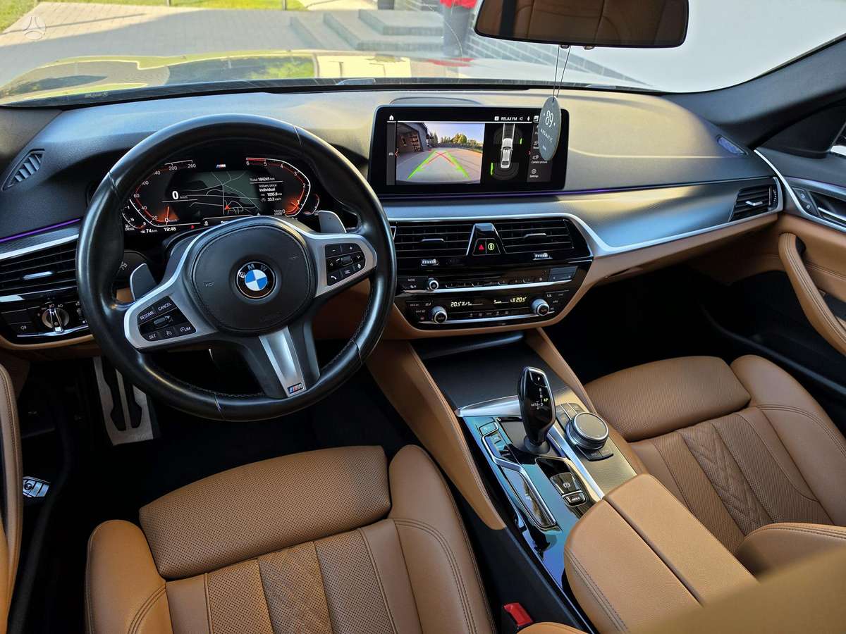 BMW 520, 2.0 l., Седан