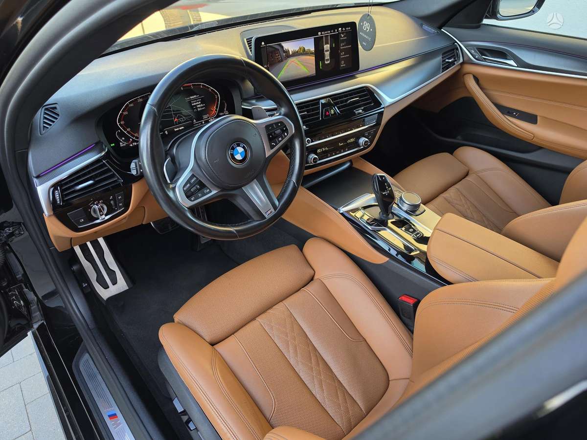 BMW 520, 2.0 l., Седан