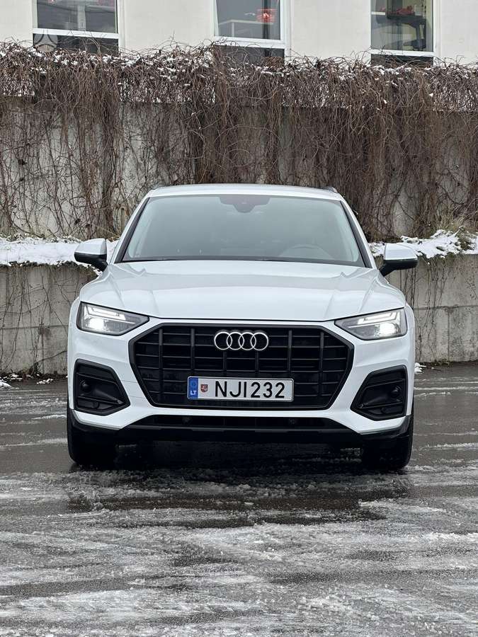Audi Q5, off-road / crossover
