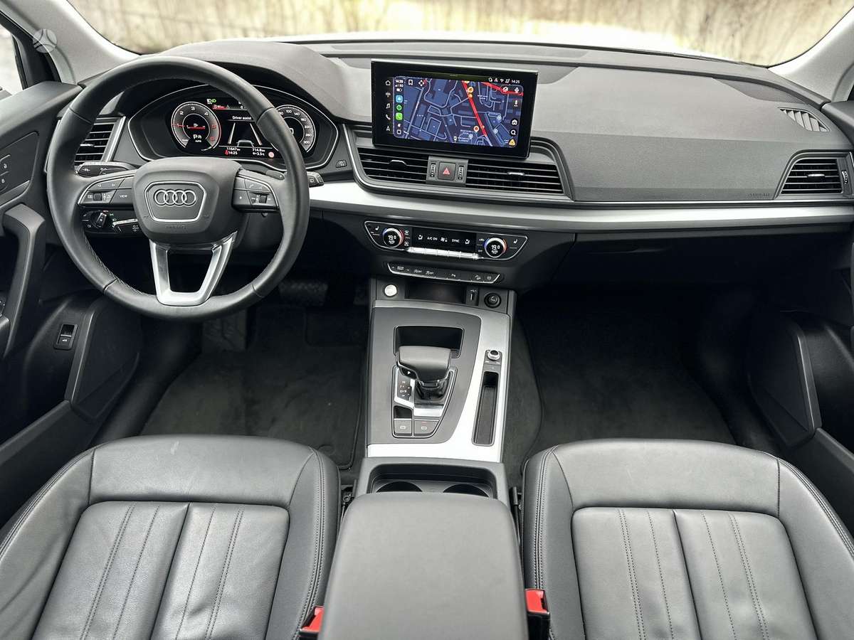 Audi Q5, off-road / crossover