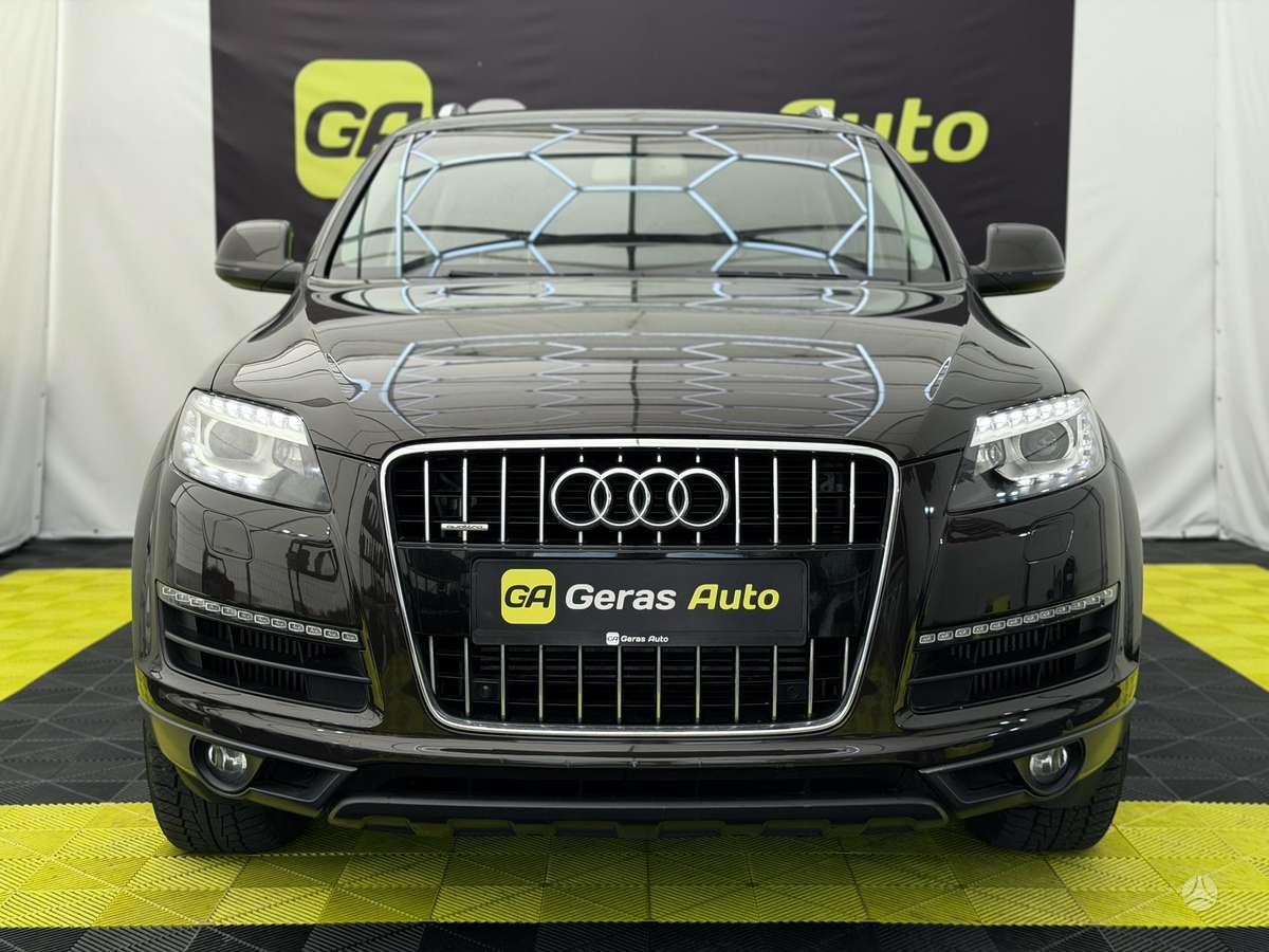 Audi Q7, 3.0 l., off-road / crossover