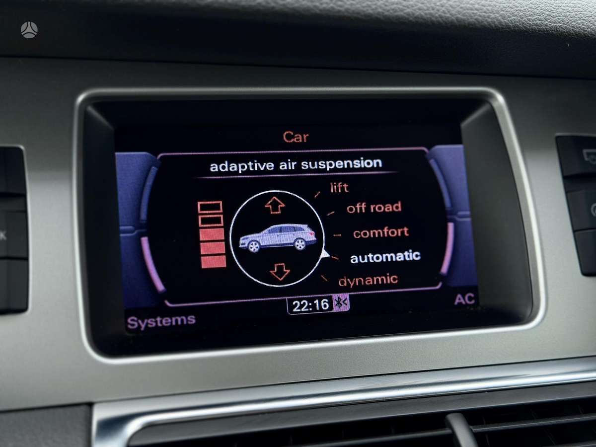 Audi Q7, 3.0 l., off-road / crossover