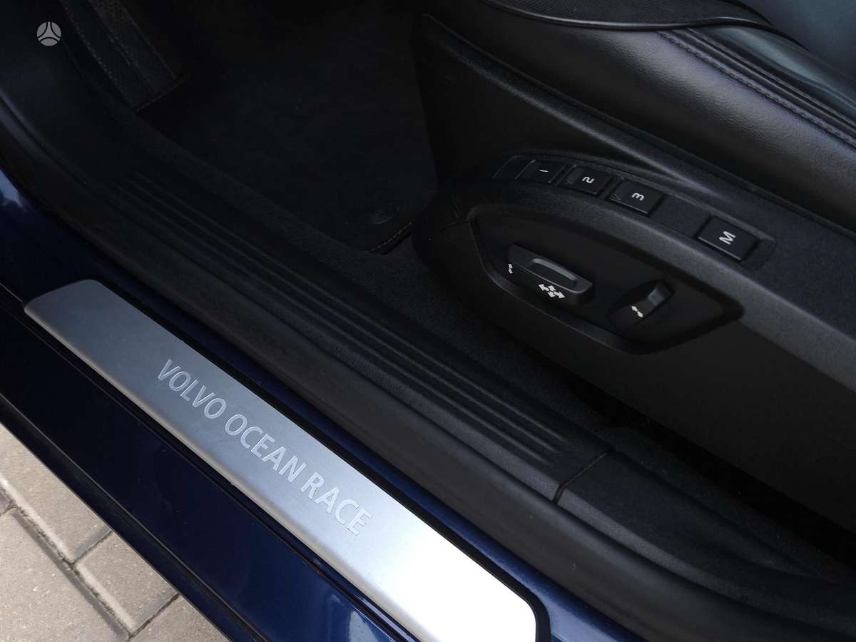 Volvo V40, 2.0 l., Хэтчбек