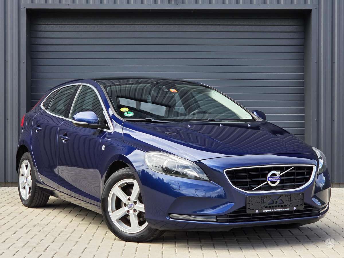 Volvo V40, 2.0 l., Хэтчбек