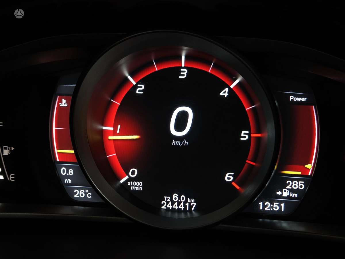 Volvo V40, 2.0 l., hatchback