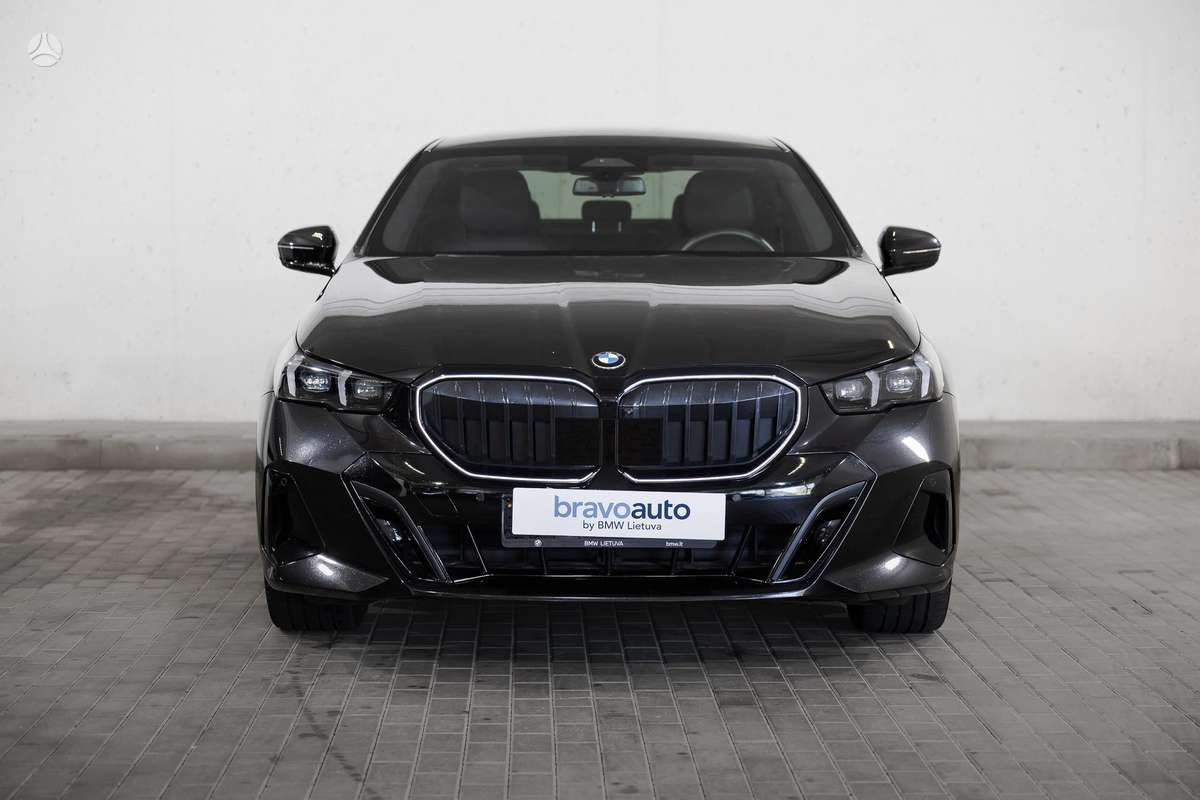 BMW 520, 2.0 l., Седан