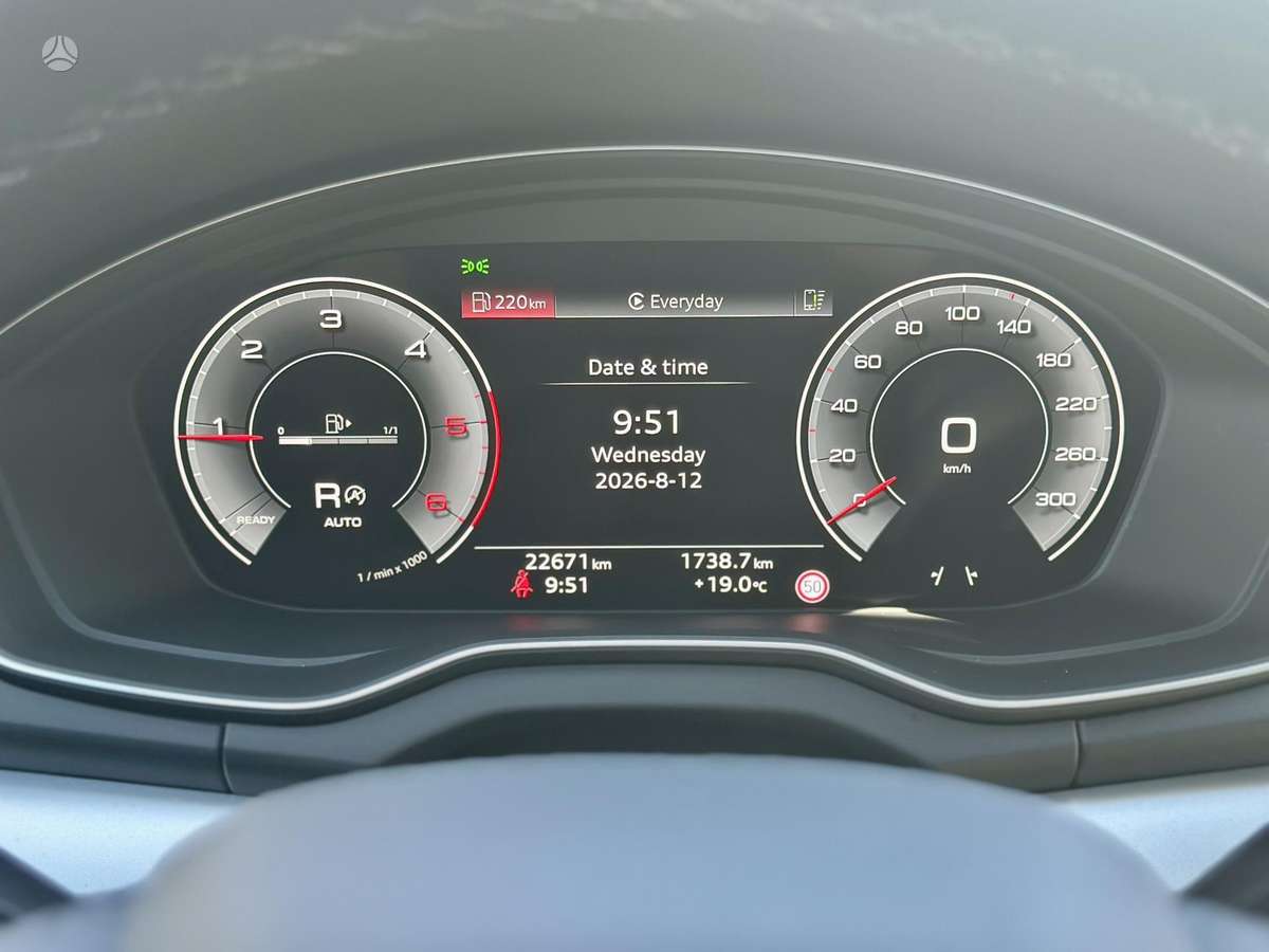 Audi Q5, 2.0 l., Универсал