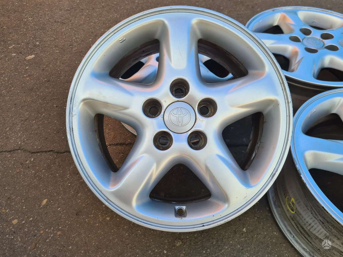 Toyota RAV4 ORGINAL, легкосплавные , R16