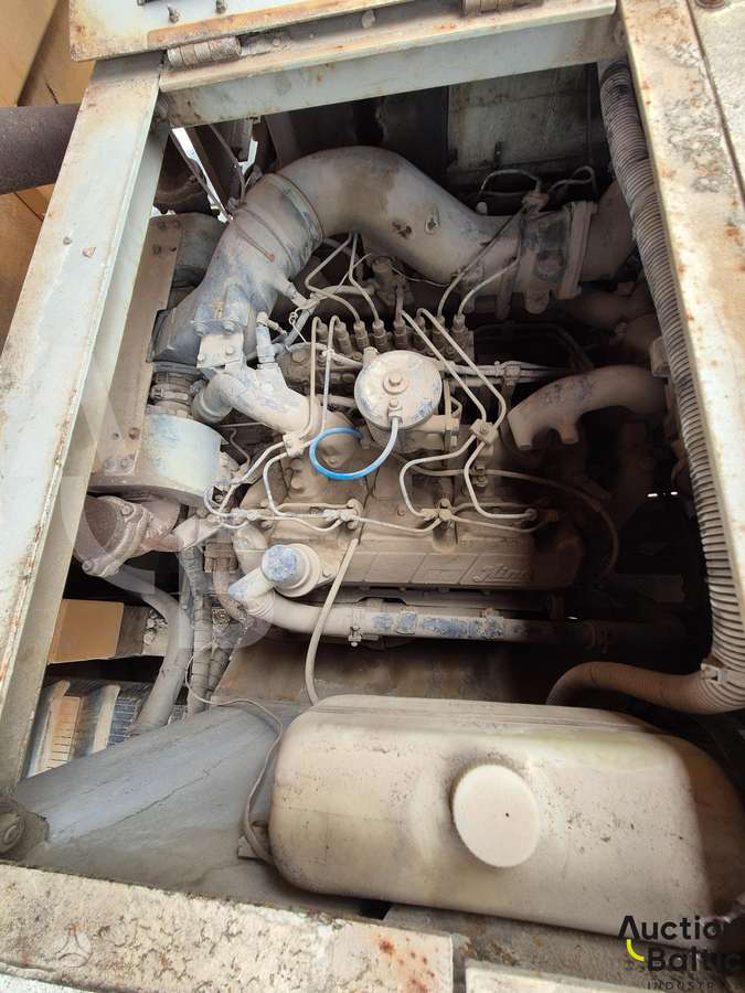 -Kita- Hitachi CG150, самосвалы