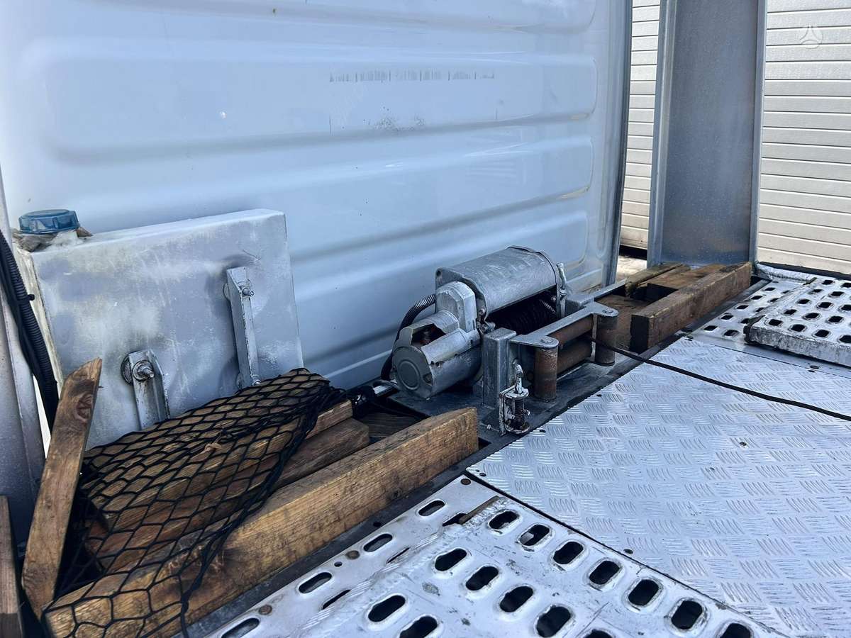 Iveco Daily, auto transporters
