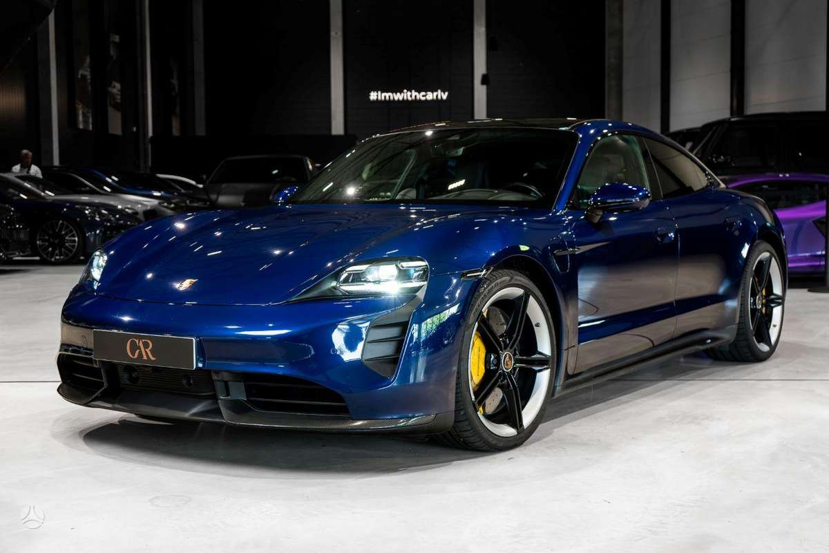 Porsche Taycan - 1
