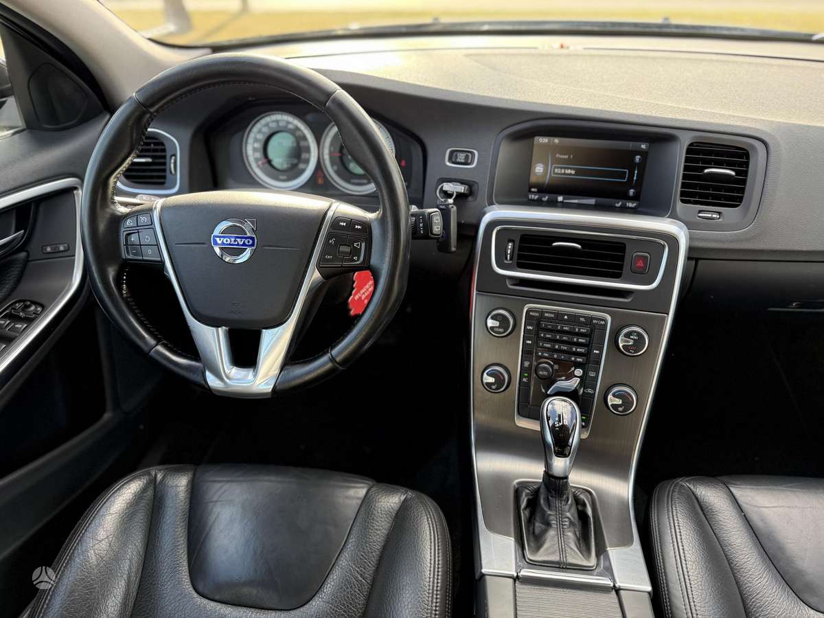 Volvo V60, 2.0 l., Универсал