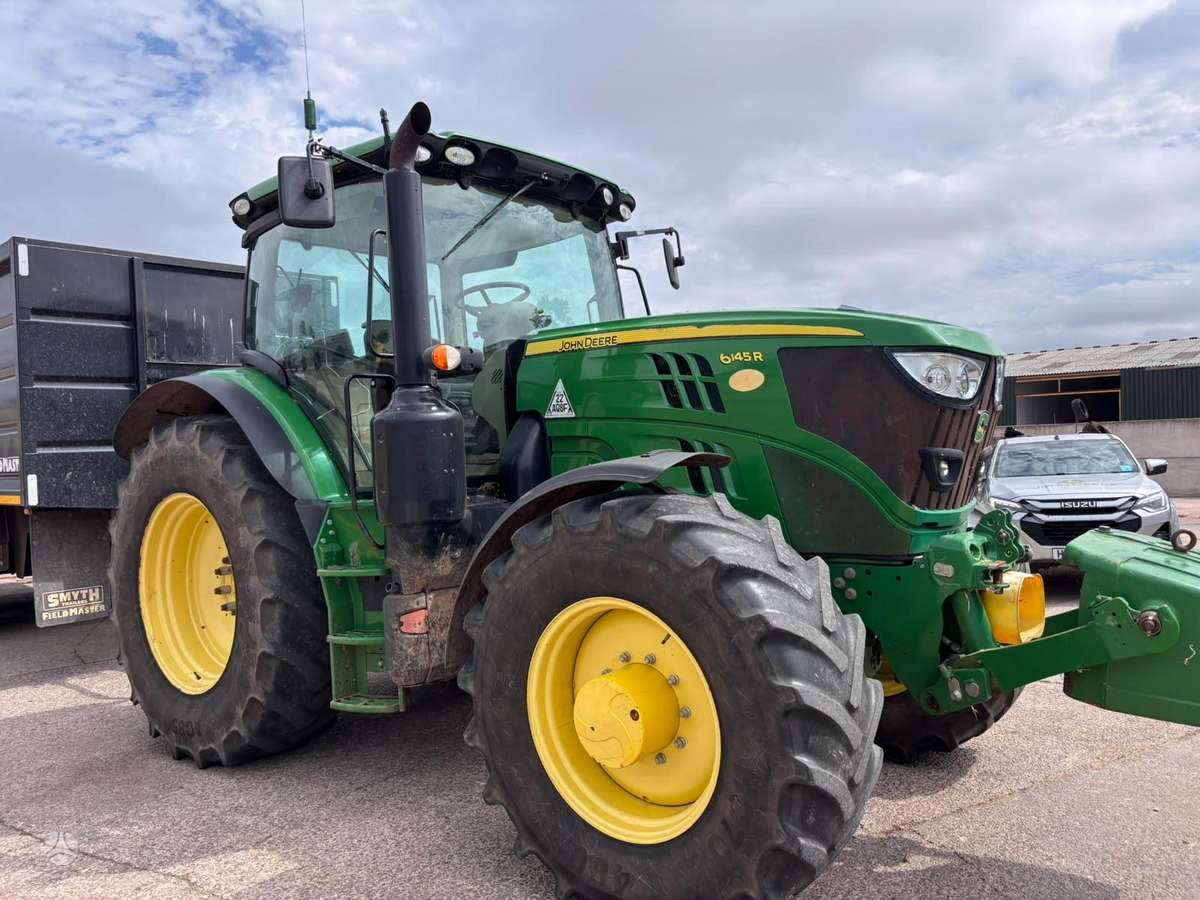 John Deere 6145R, traktori