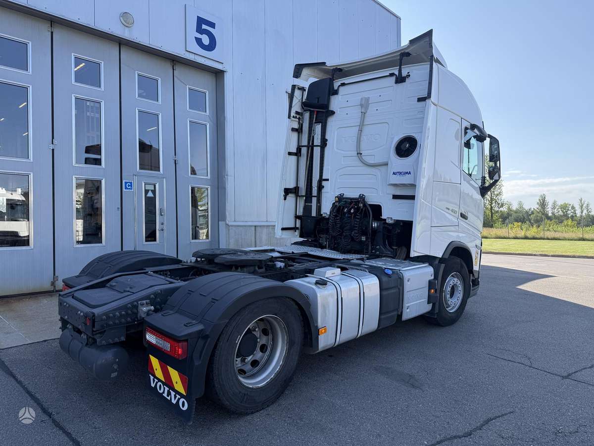Volvo FH460TC Globetrotter, double sleeper