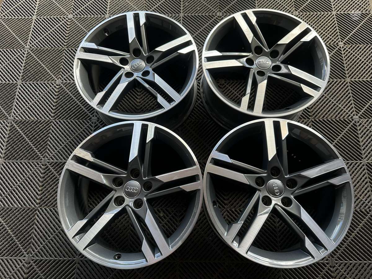 Audi A4, lengvojo lydinio, R18