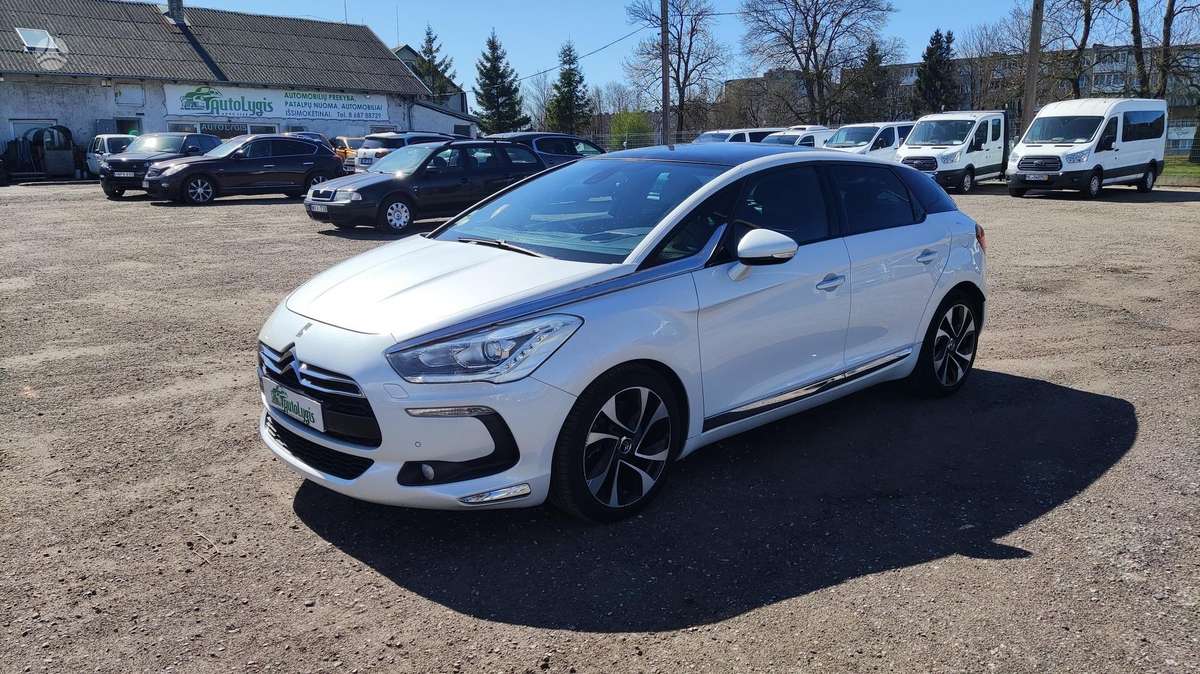 Citroen DS5, 2.0 l., hatchback