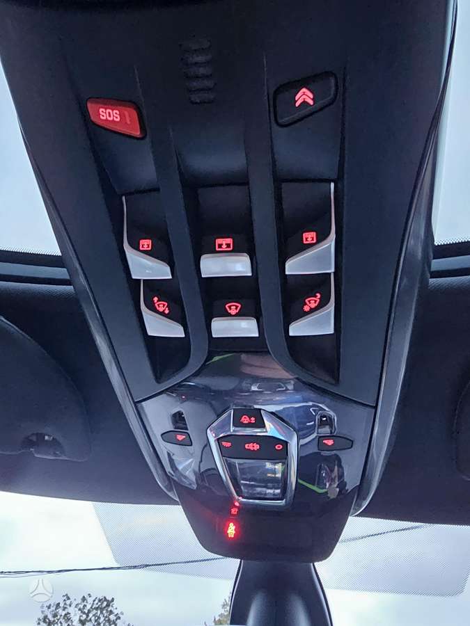 Citroen DS5, 2.0 l., hatchback