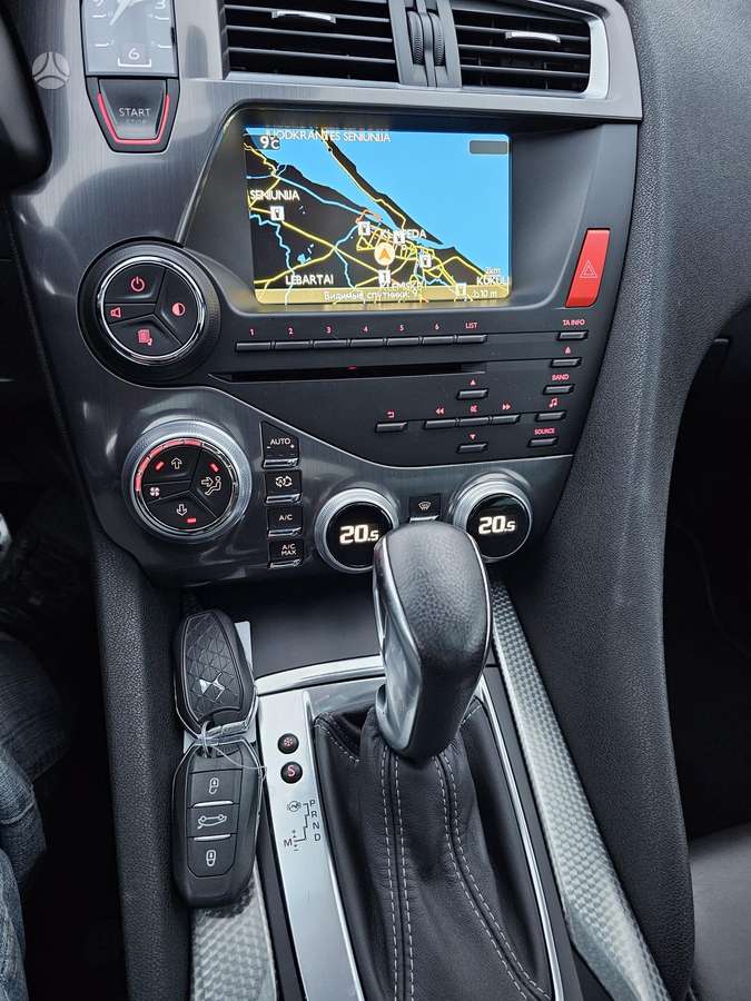 Citroen DS5, 2.0 l., hatchback