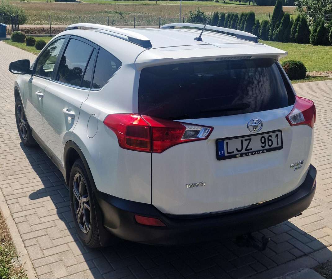 Toyota RAV4 - 4