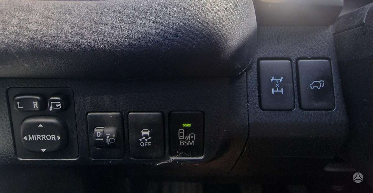Toyota RAV4 - 7