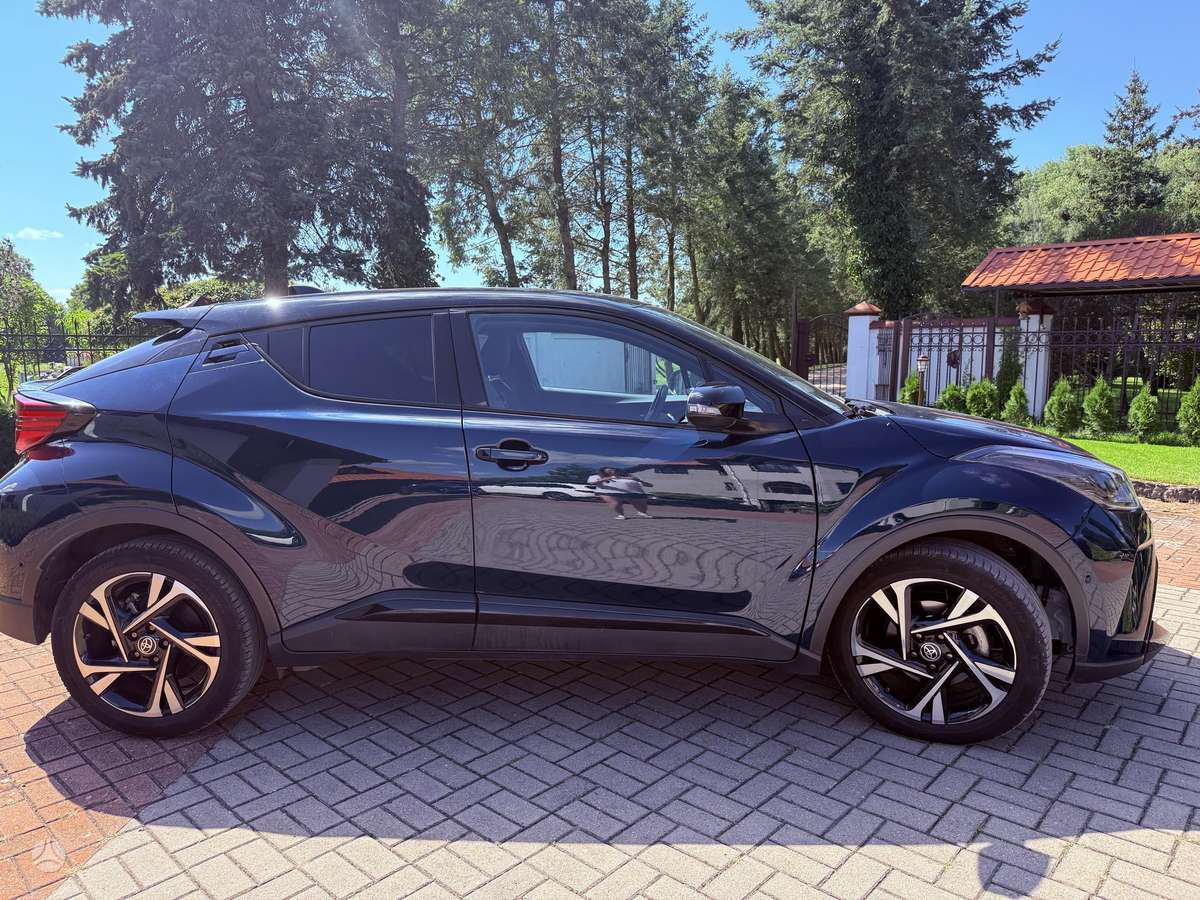 Toyota C-HR - 4