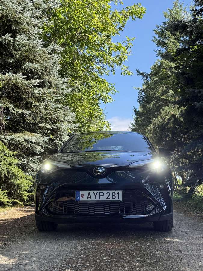 Toyota C-HR - 11