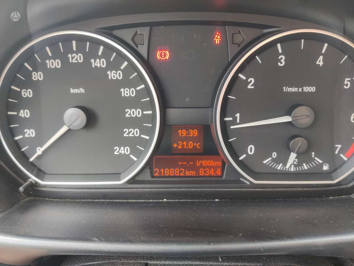 BMW 116, 1.6 l., hatchback