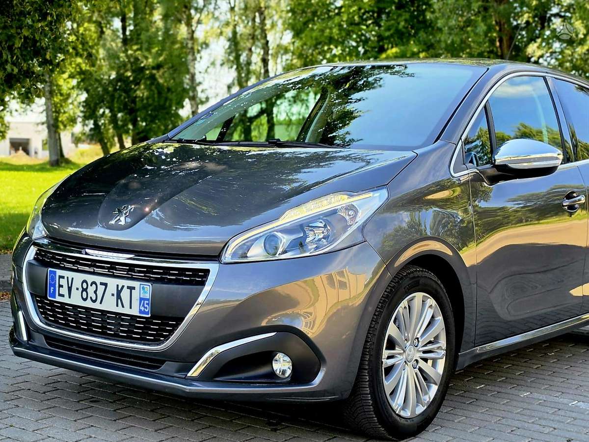 Peugeot 208, 1.2 l., Хэтчбек