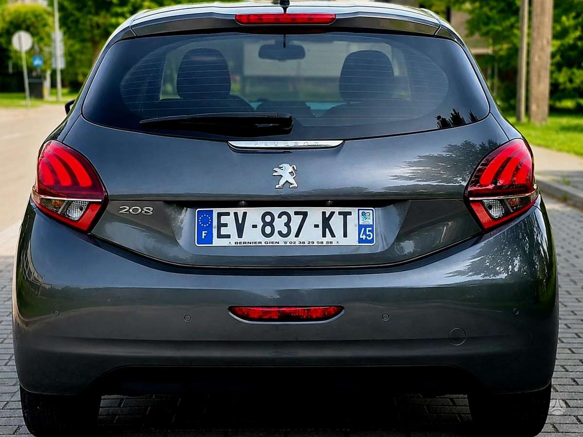 Peugeot 208, 1.2 l., Хэтчбек