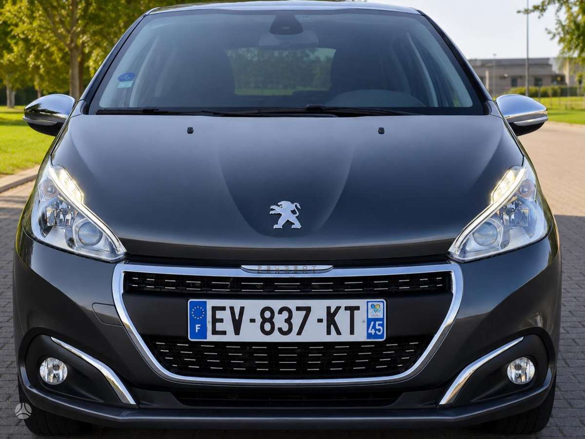 Peugeot 208, 1.2 l., Хэтчбек