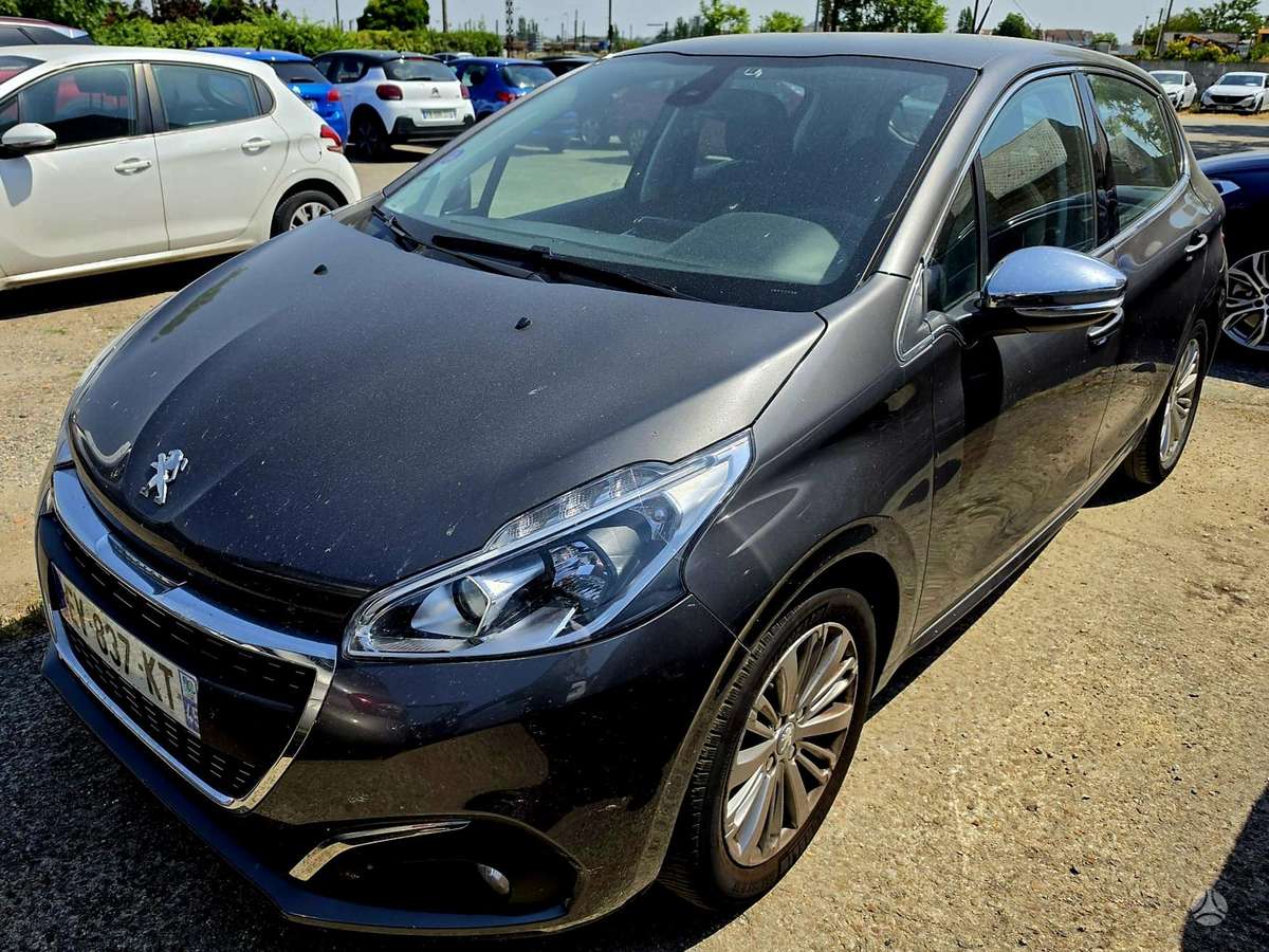 Peugeot 208, 1.2 l., Хэтчбек