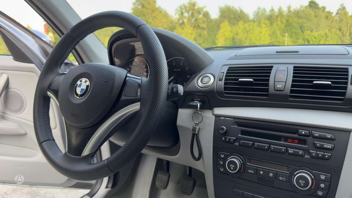 BMW 116, 2.0 l., Хэтчбек
