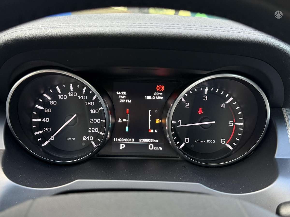 Land Rover Evoque, 2.2 l., Внедорожник / Кроссовер