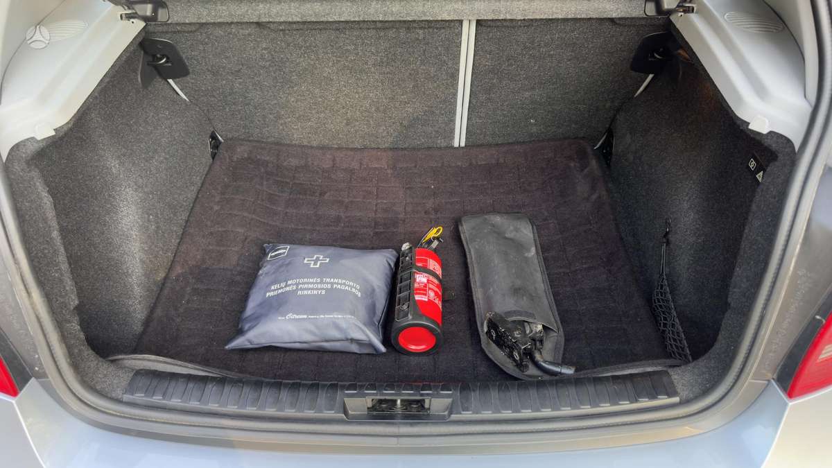 BMW 116, 2.0 l., hatchback